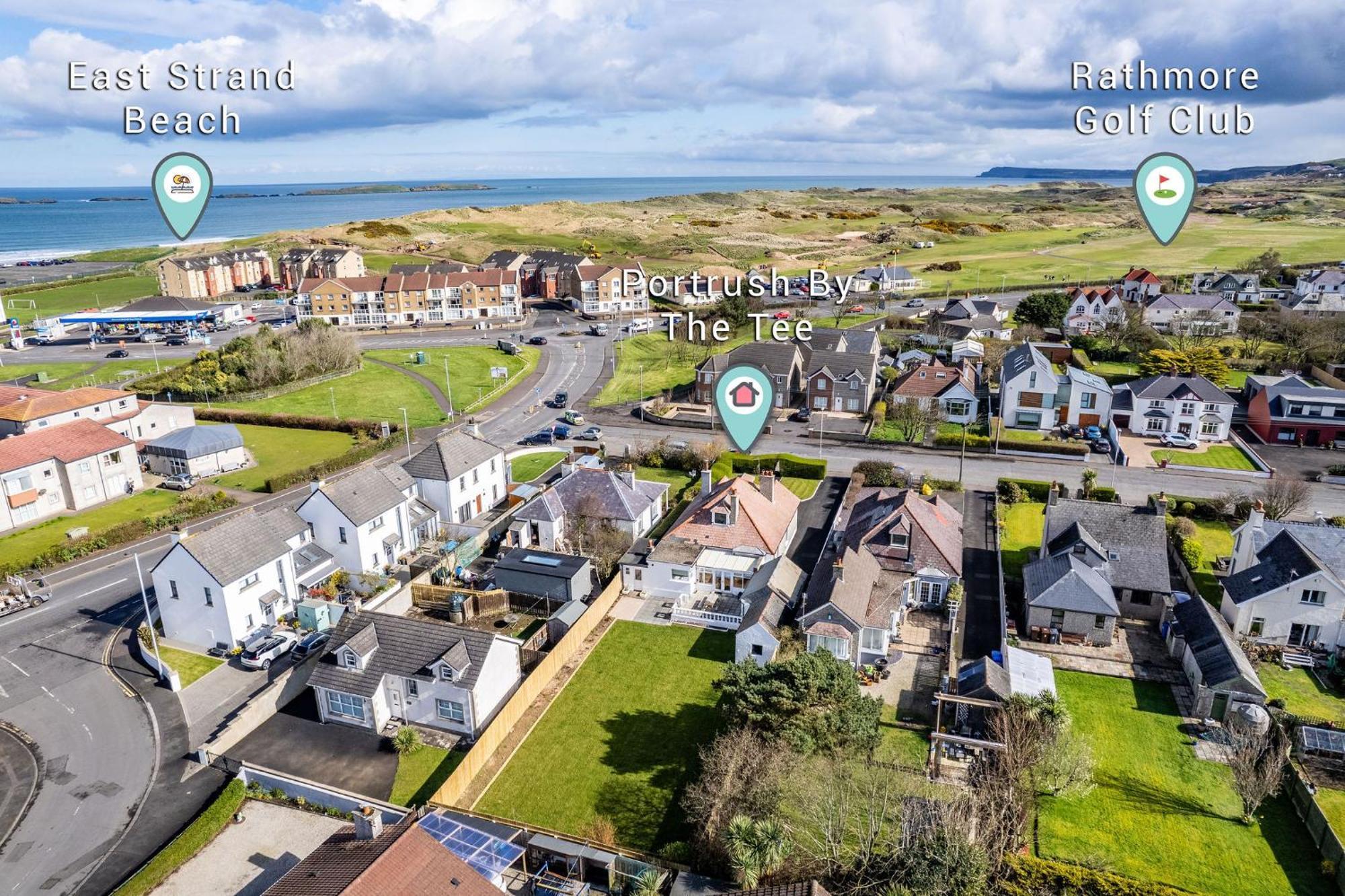 Portrush By The Tee Villa Екстериор снимка